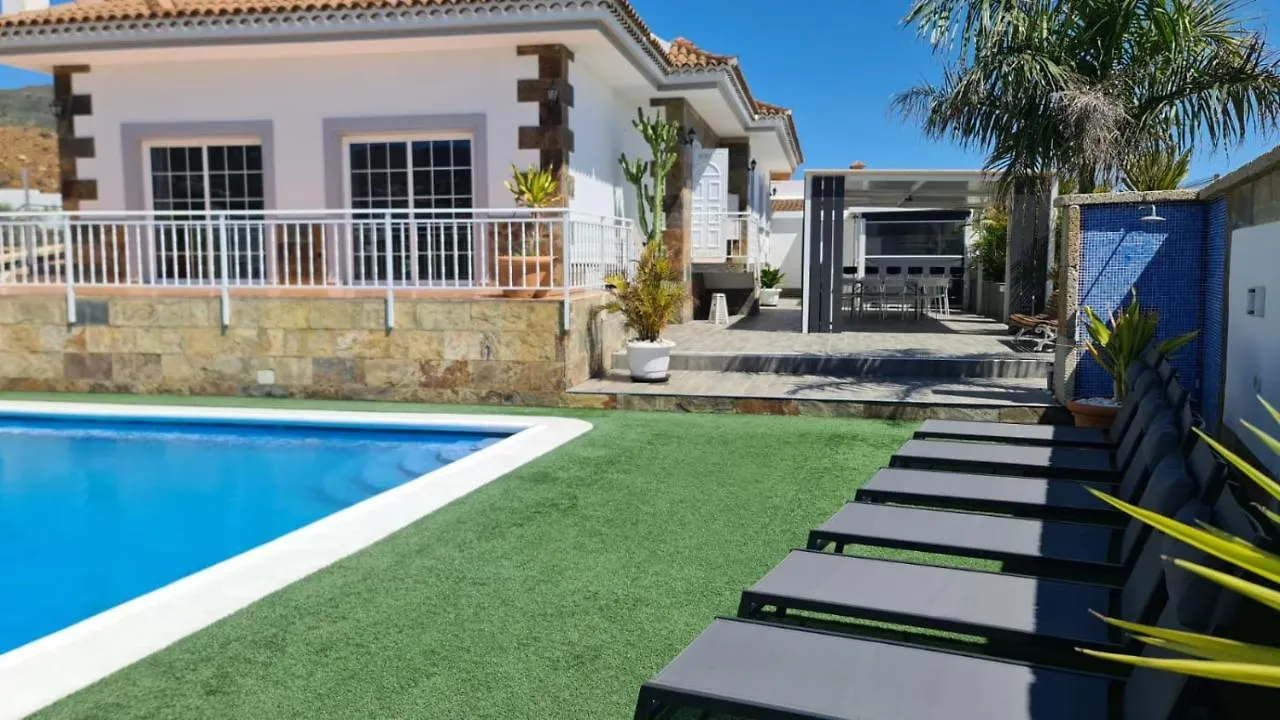 Villa Gaelca Arona  Spain